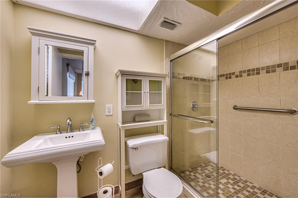 FAIRVIEW ISLES - Residential