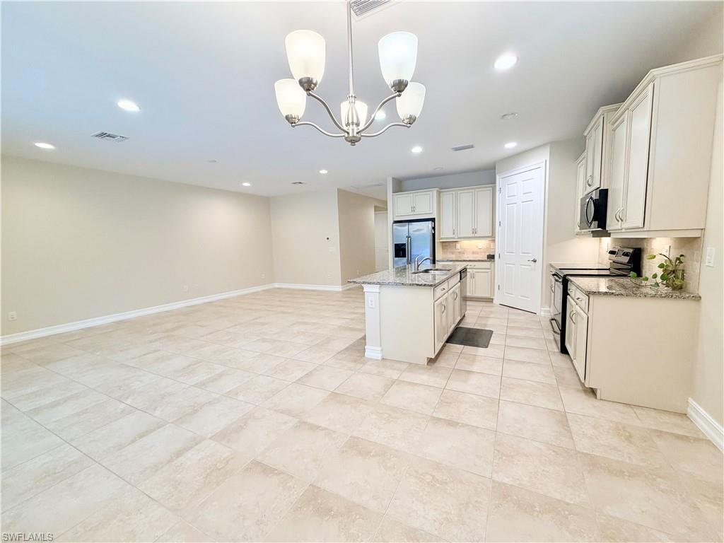 BARRINGTON COVE - Residential Lease