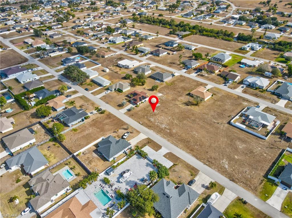 CAPE CORAL - Land