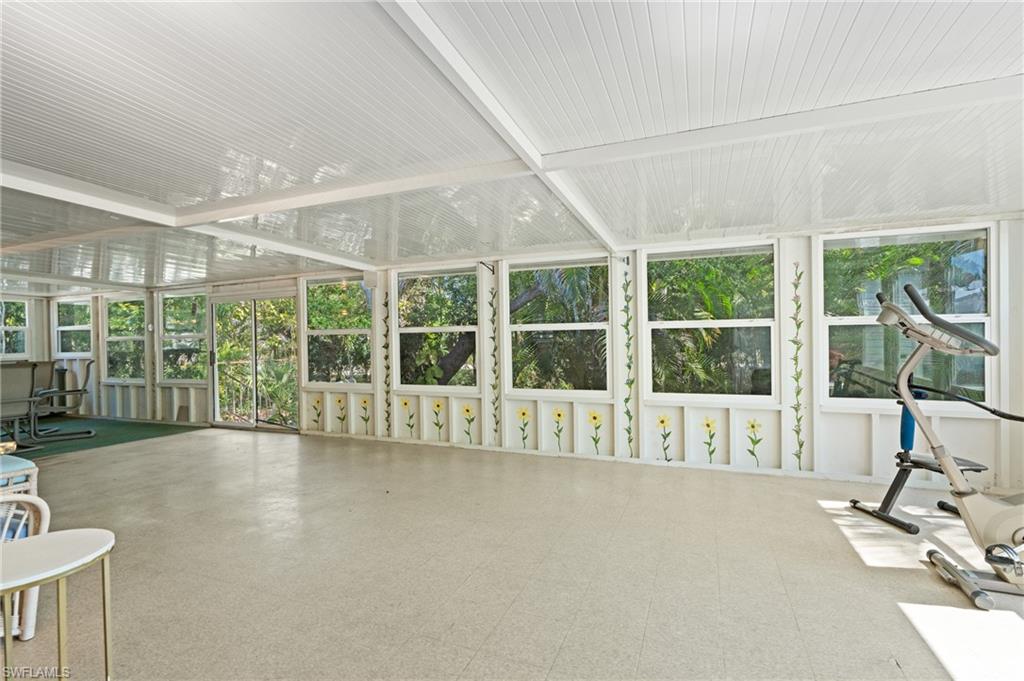 RIVERWOOD - Residential