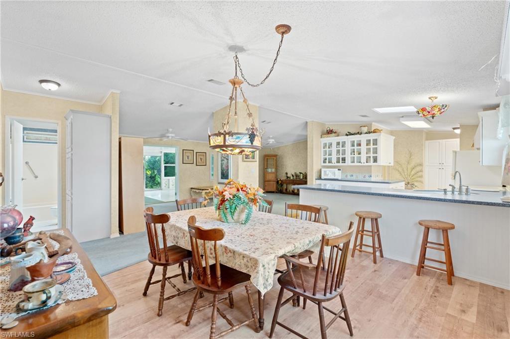 RIVERWOOD - Residential