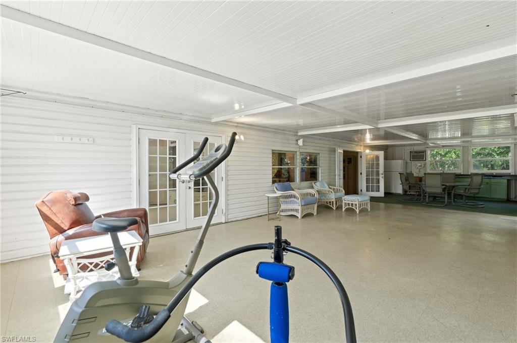 RIVERWOOD - Residential