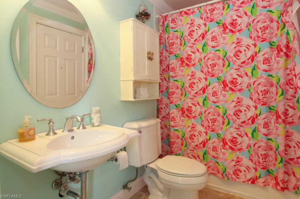 COUNTRY CLUB ESTATES - Residential