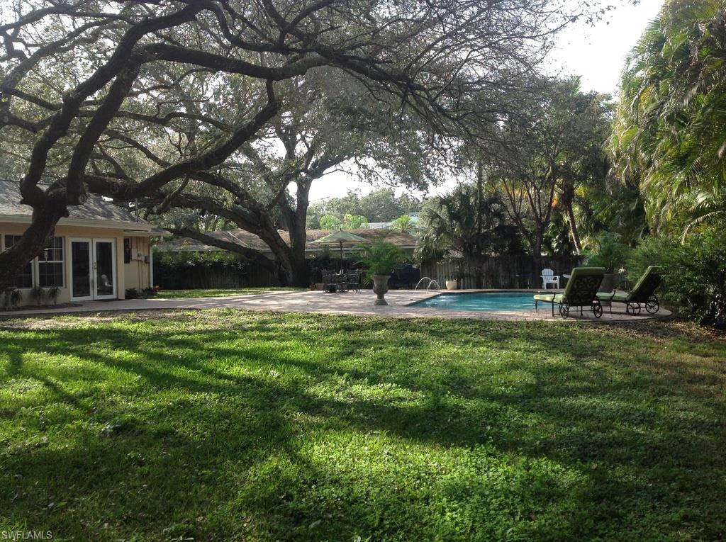 COUNTRY CLUB ESTATES - Residential