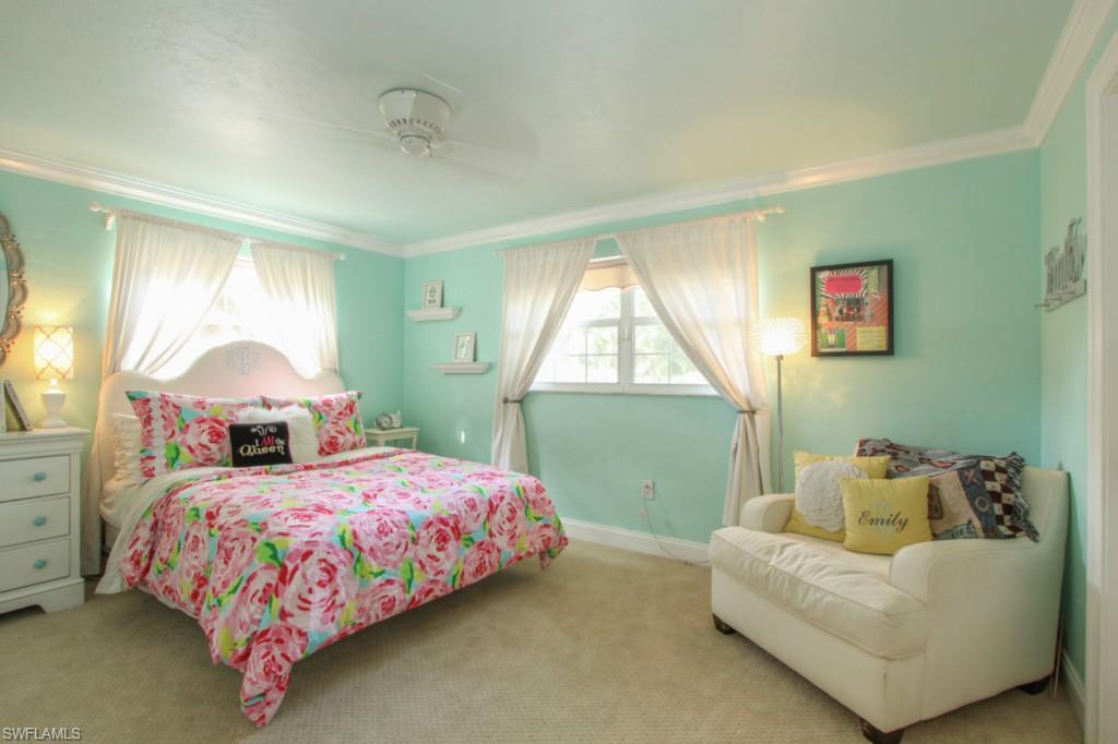 COUNTRY CLUB ESTATES - Residential