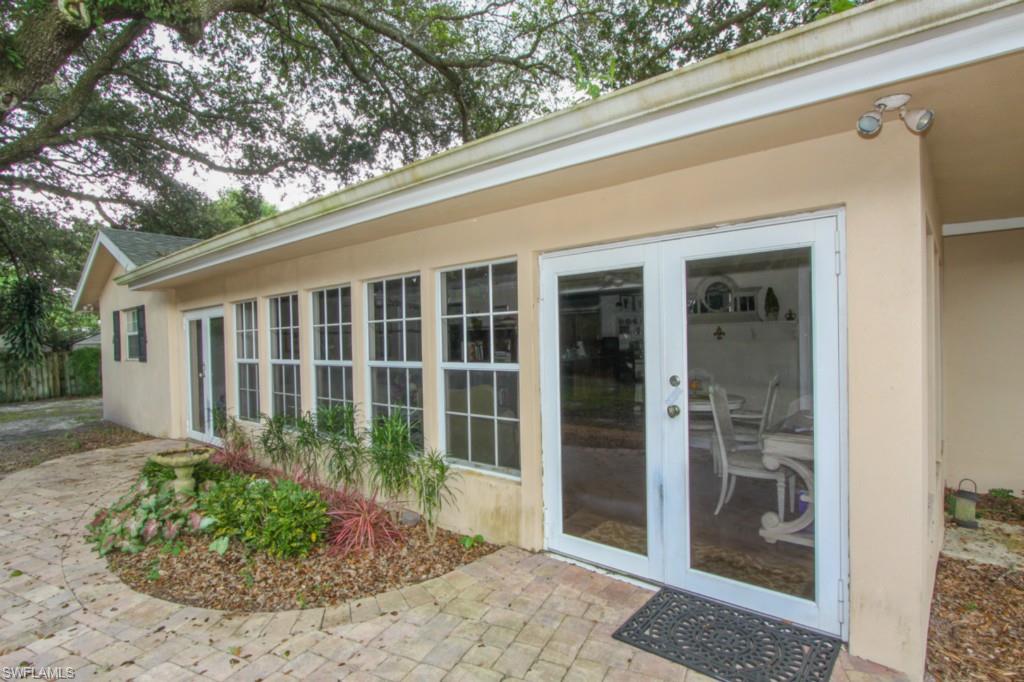 COUNTRY CLUB ESTATES - Residential