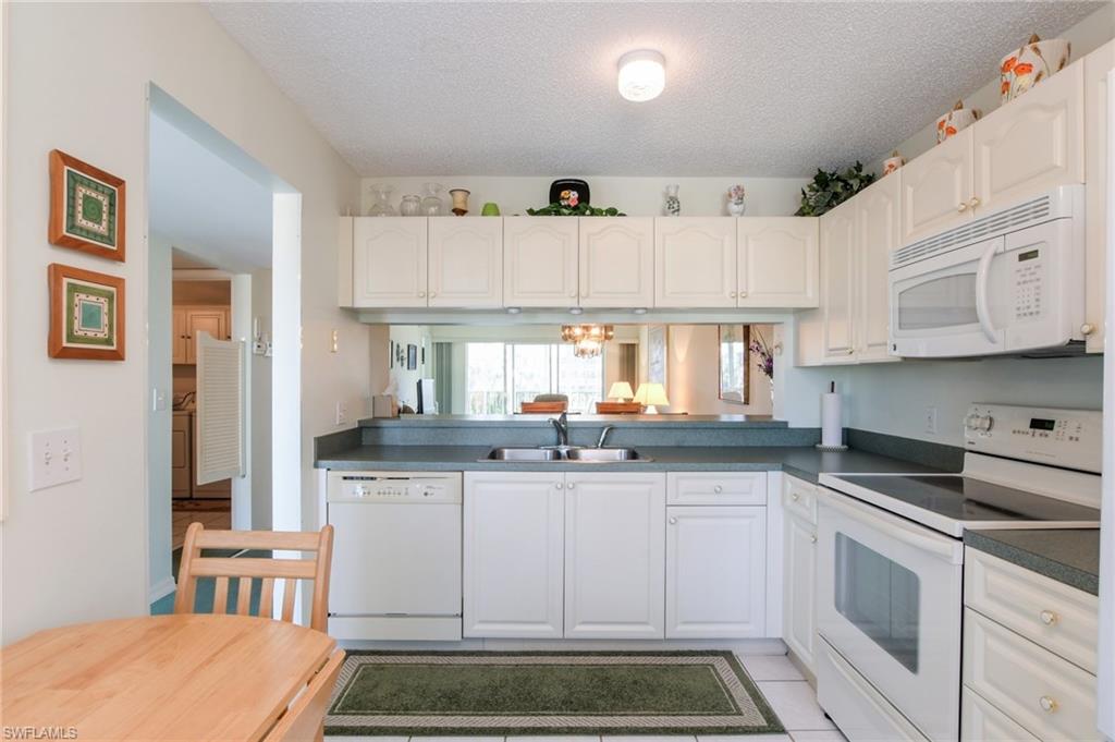 NAPLES SANDPIPER BAY CLUB - Residential