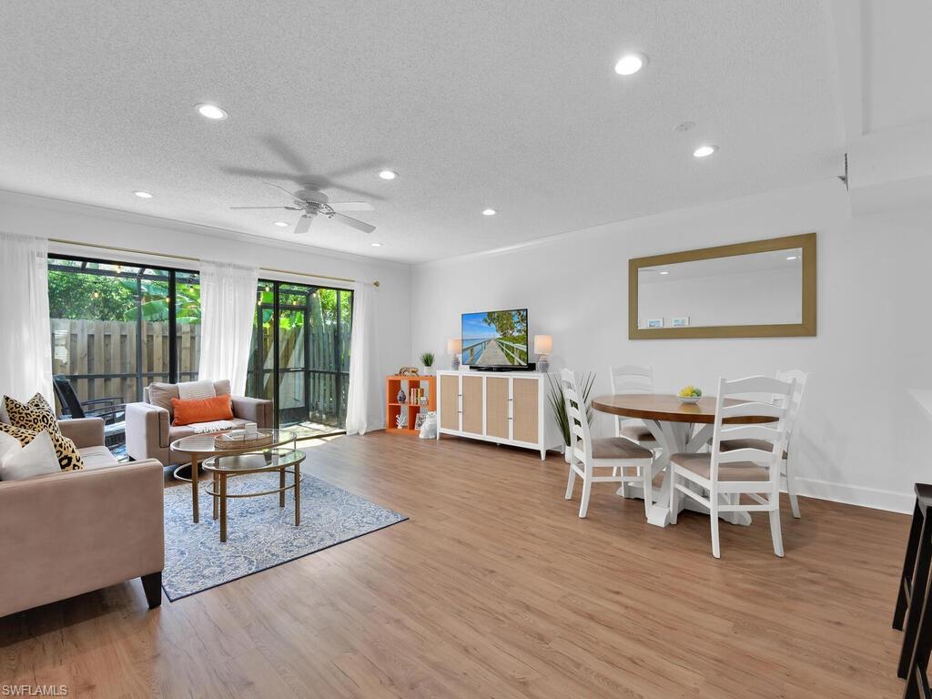 PELICAN RIDGE - Residential