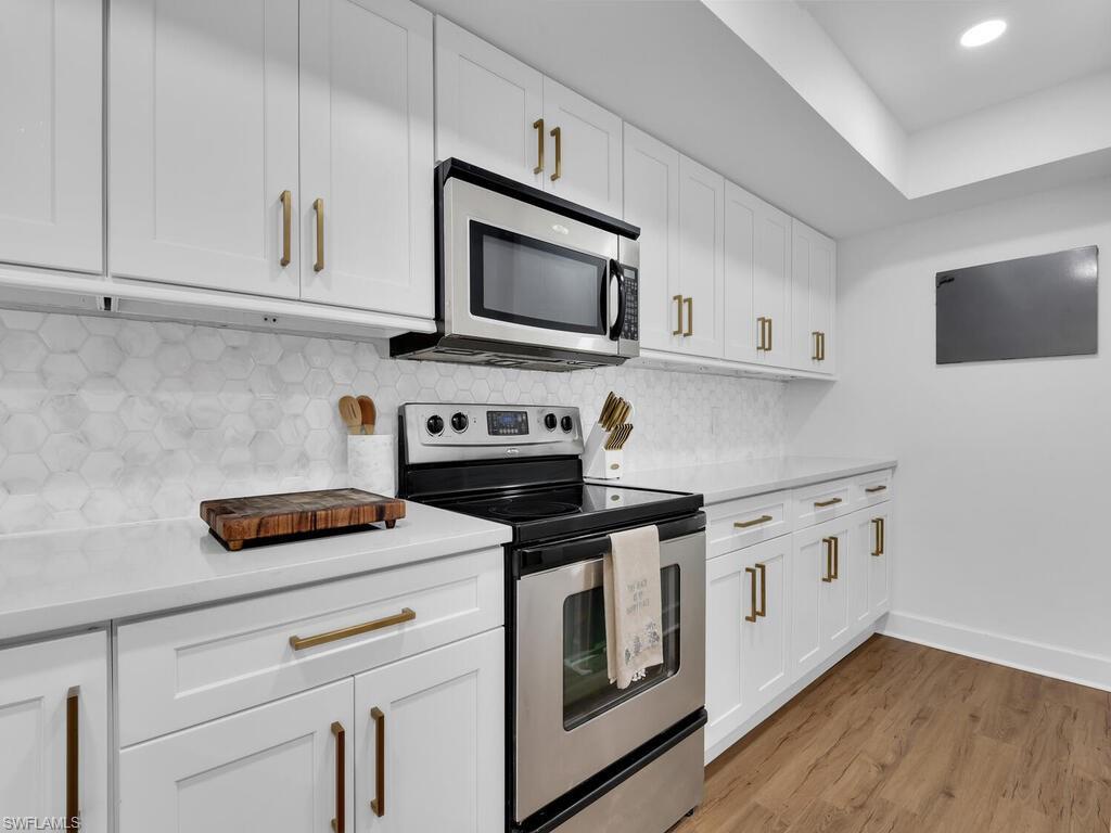 PELICAN RIDGE - Residential