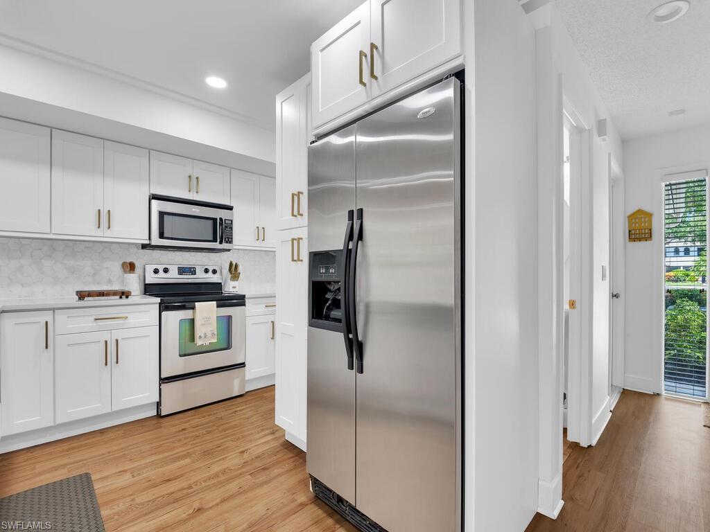 PELICAN RIDGE - Residential