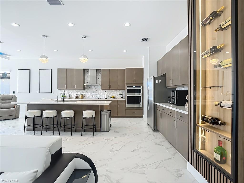 MAPLE RIDGE - Residential Lease