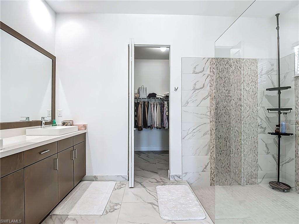 MAPLE RIDGE - Residential Lease