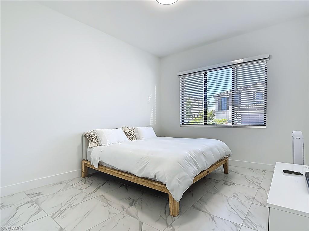 MAPLE RIDGE - Residential Lease