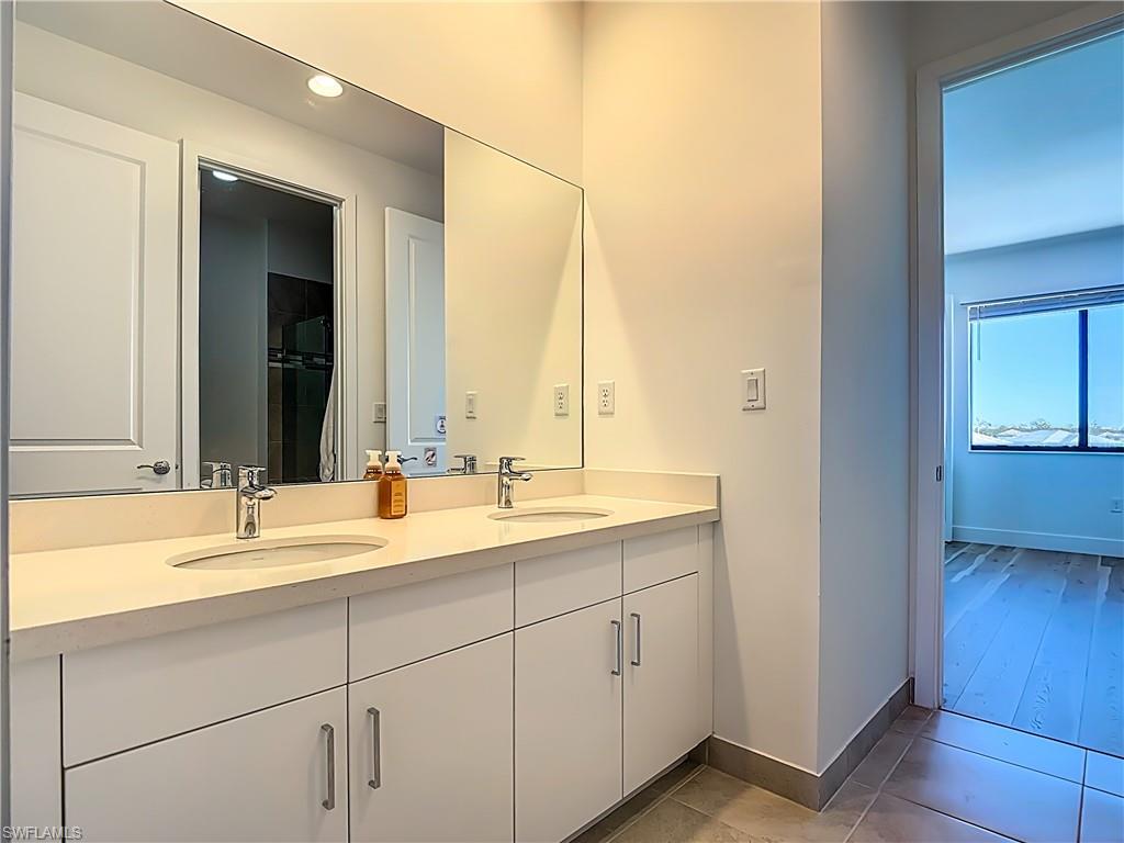 MAPLE RIDGE - Residential Lease