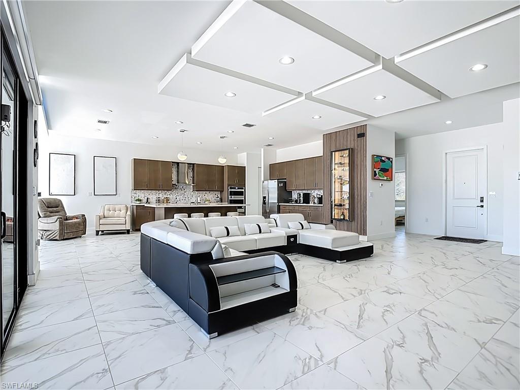 MAPLE RIDGE - Residential Lease