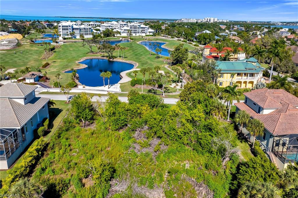 HIDEAWAY BEACH - Land