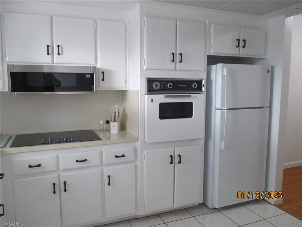 COUNTRY CLUB ESTATES CONDO - Residential