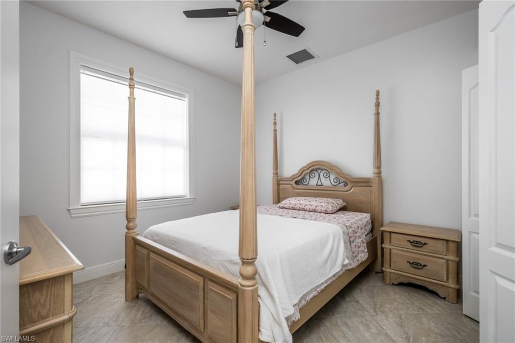 MARCO BEACH - Residential