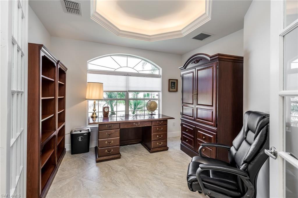 MARCO BEACH - Residential