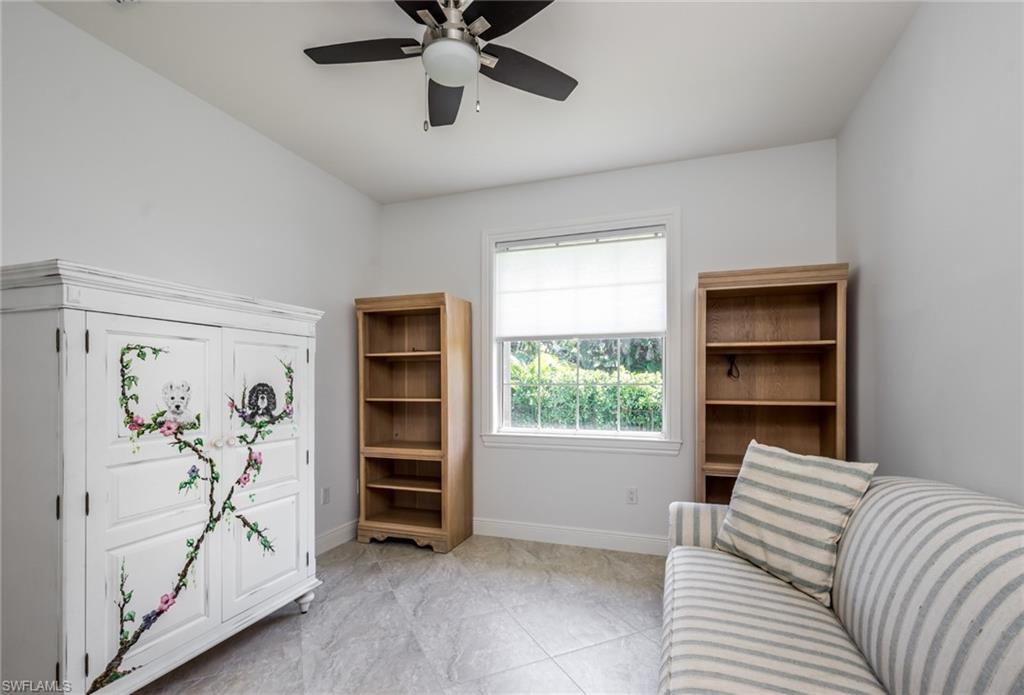 MARCO BEACH - Residential