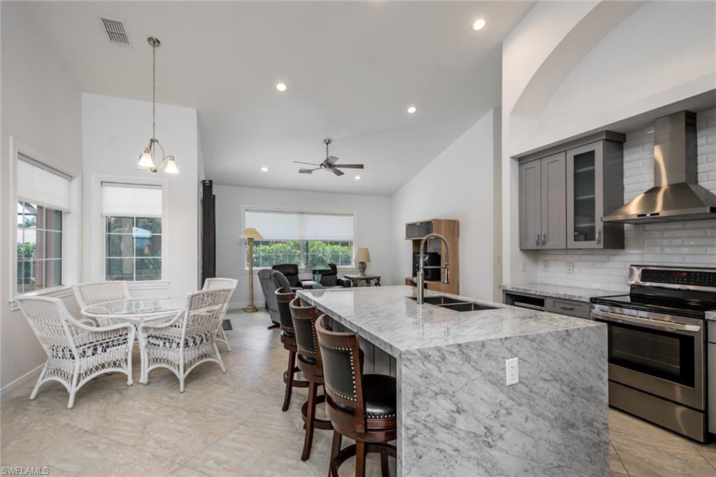 MARCO BEACH - Residential