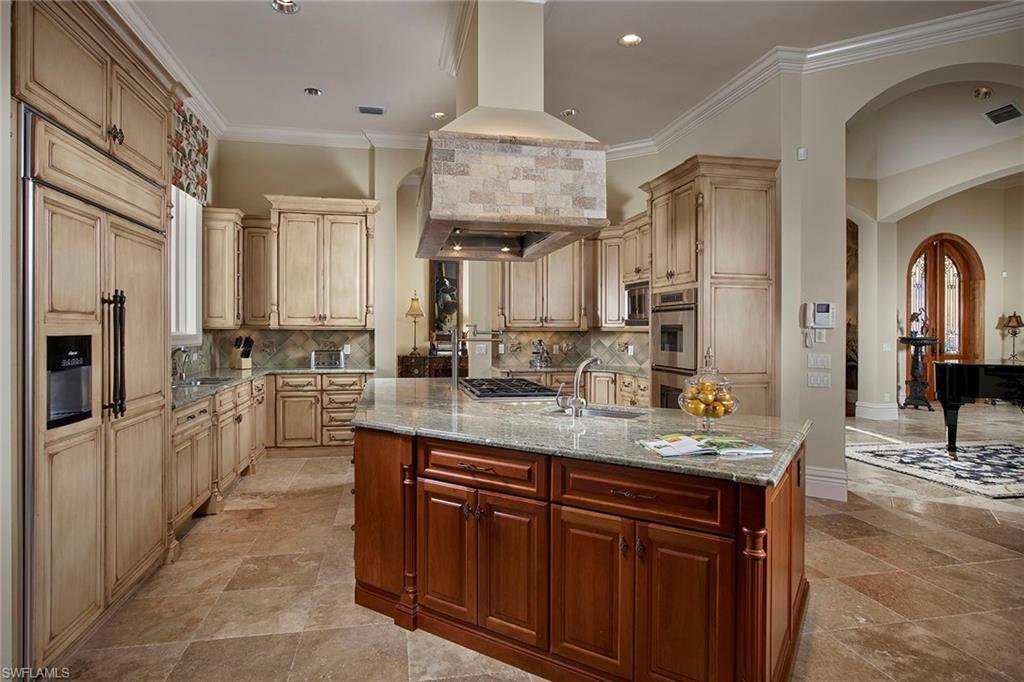 MOORINGS - Residential