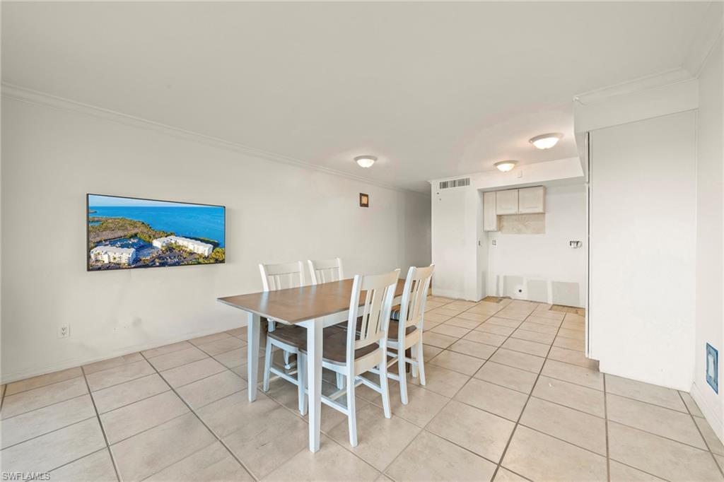 BAYSIDE VILLAS - Residential