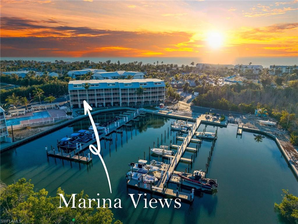 BAYSIDE VILLAS - Residential