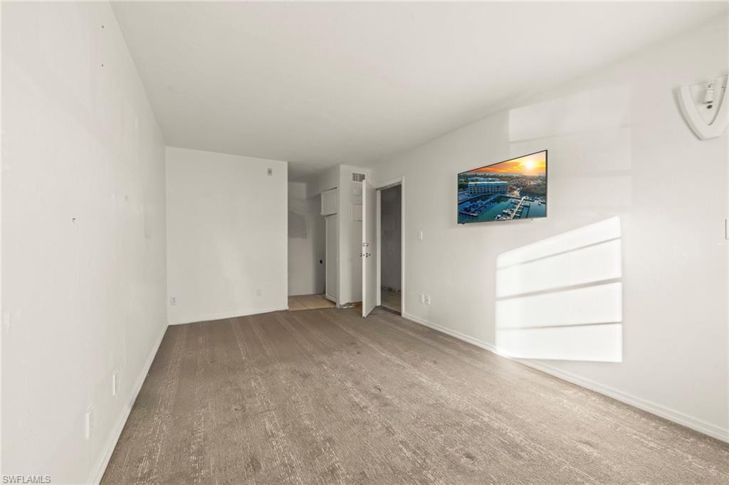 BAYSIDE VILLAS - Residential