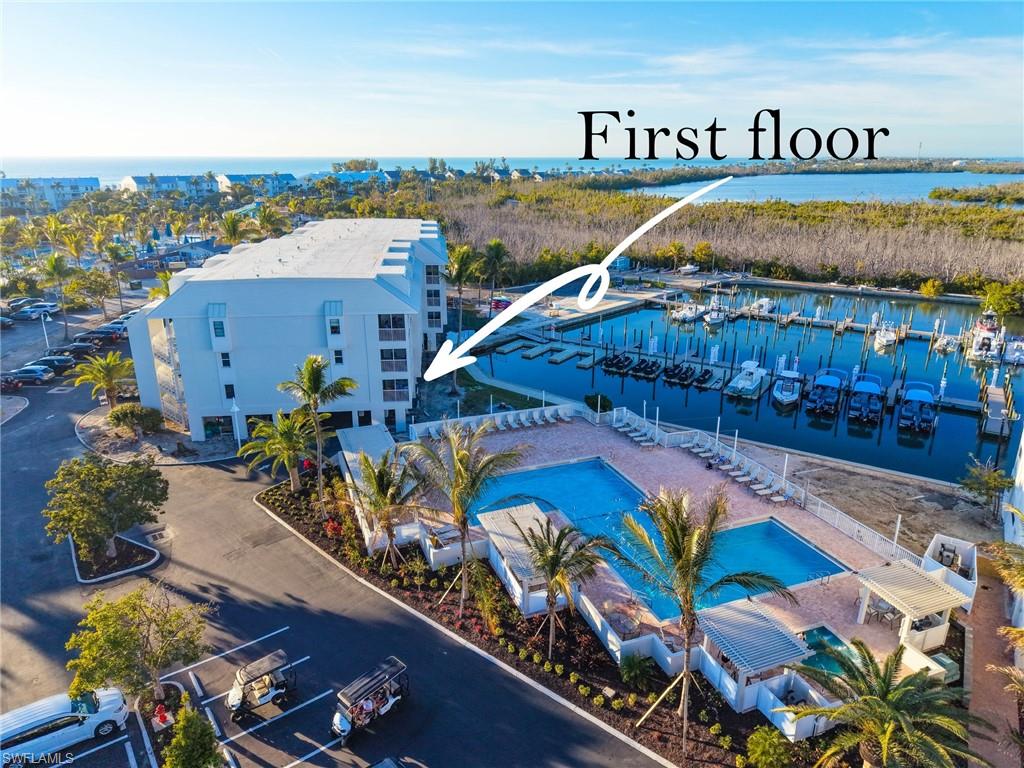 BAYSIDE VILLAS - Residential