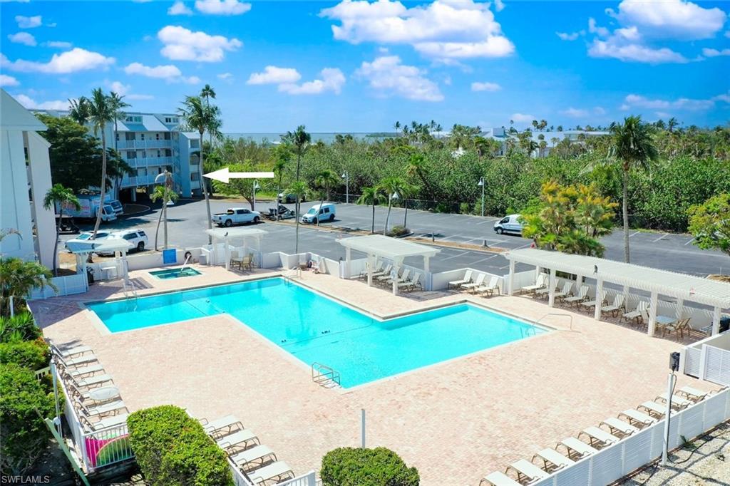 BAYSIDE VILLAS - Residential