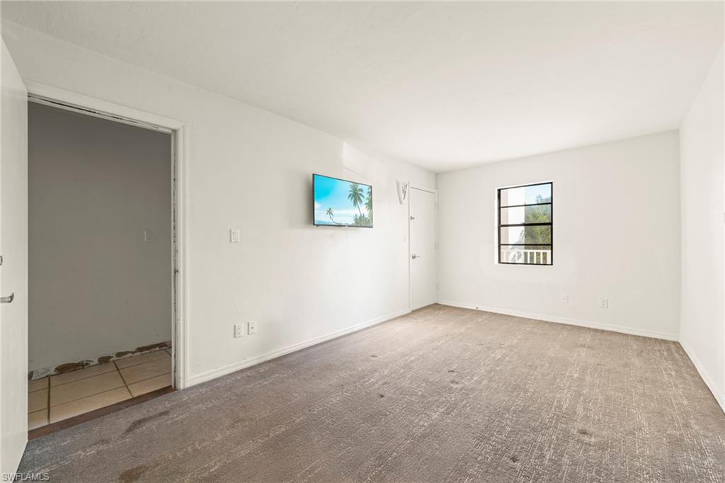 BAYSIDE VILLAS - Residential