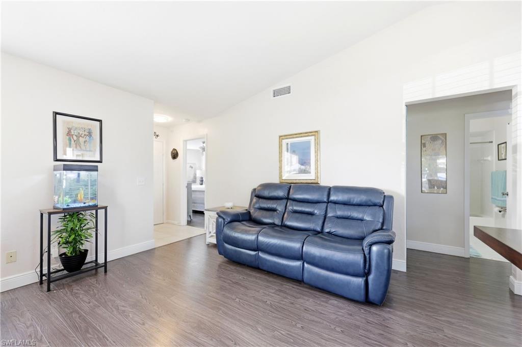 BEACON SQUARE - Residential