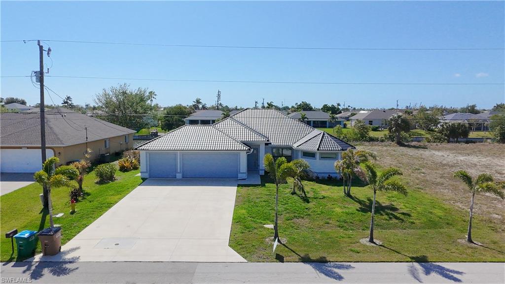 CAPE CORAL - Residential