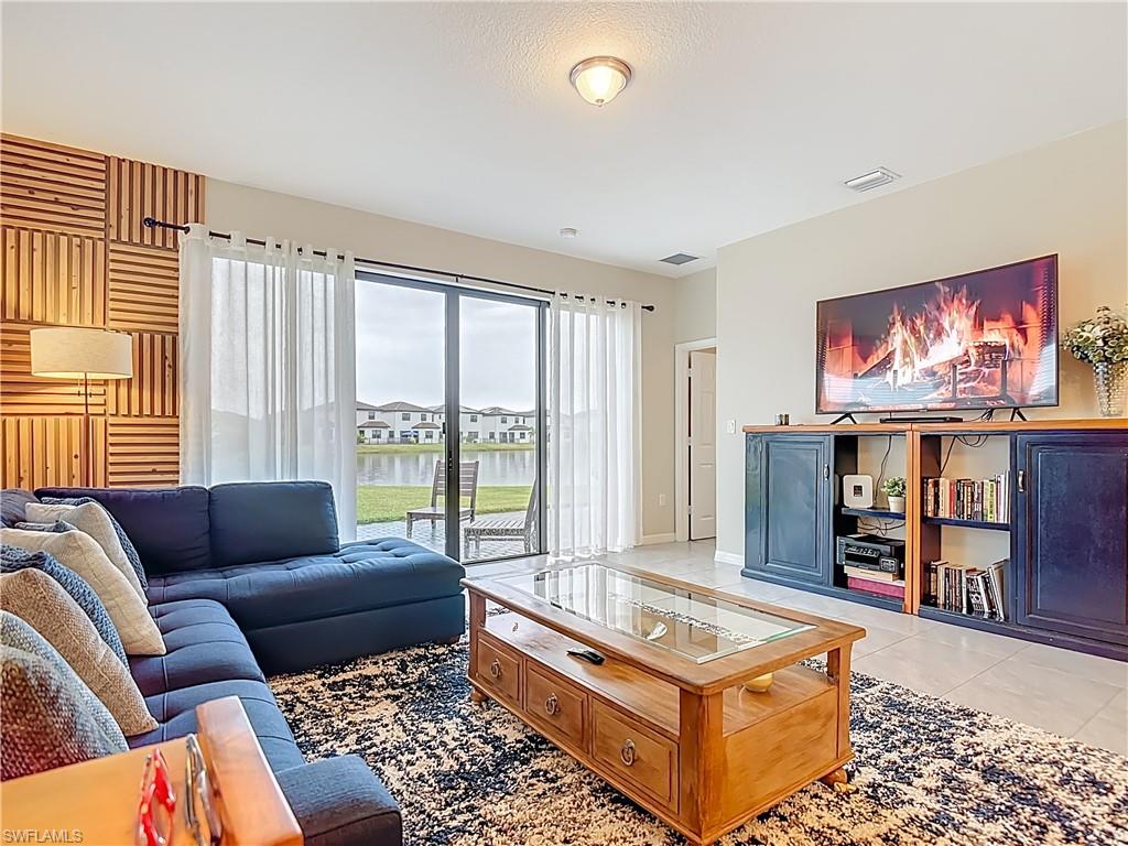 MAPLE RIDGE - Residential Lease