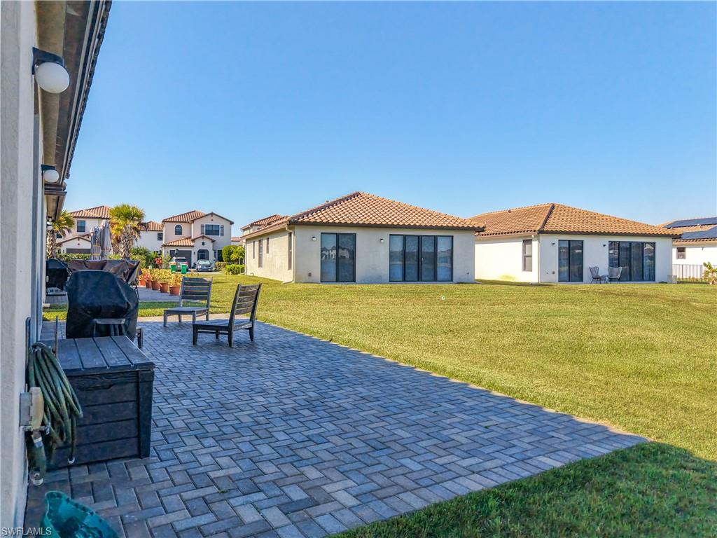 MAPLE RIDGE - Residential Lease