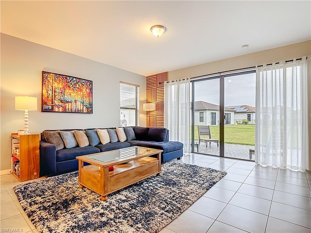 MAPLE RIDGE - Residential Lease