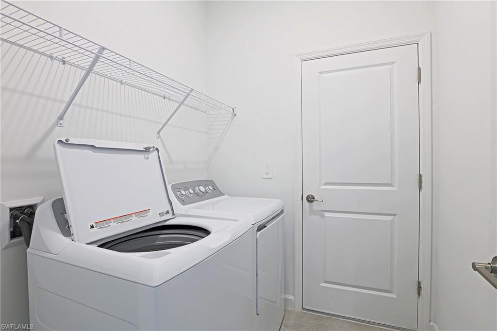 IBIS LANDING - Residential Lease