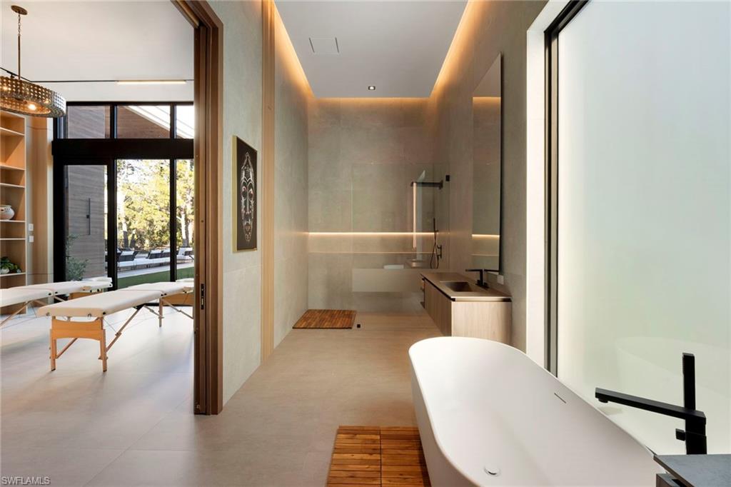 PINE RIDGE - Residential