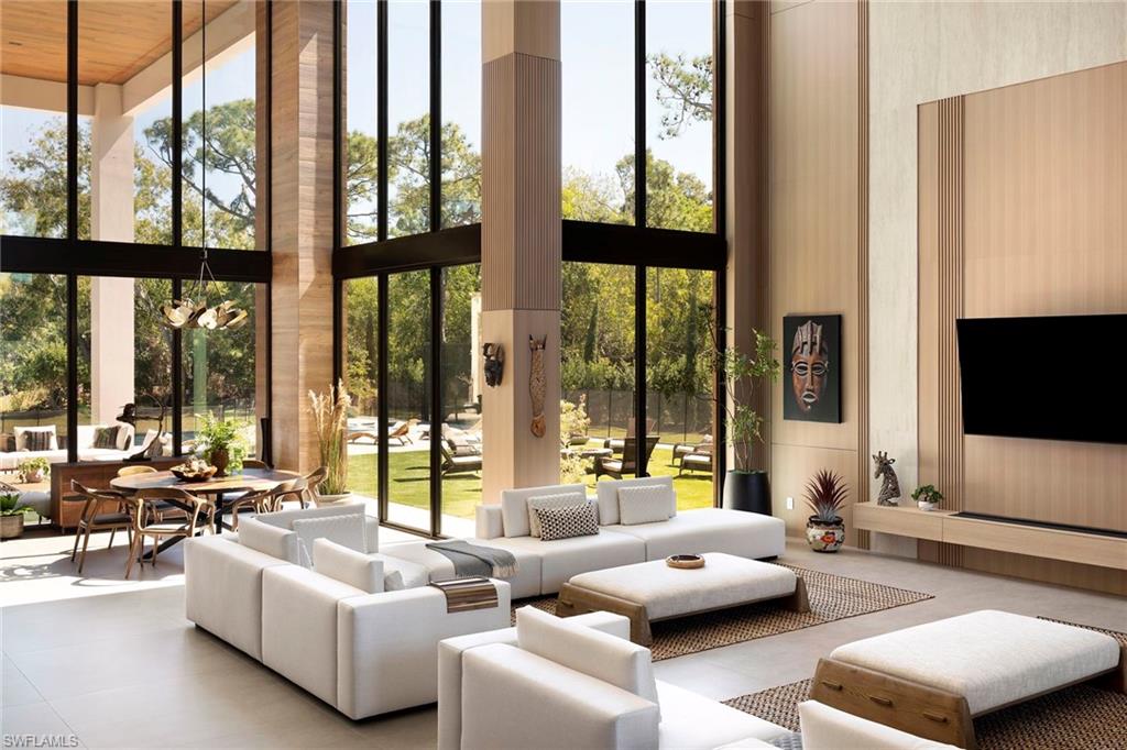 PINE RIDGE - Residential