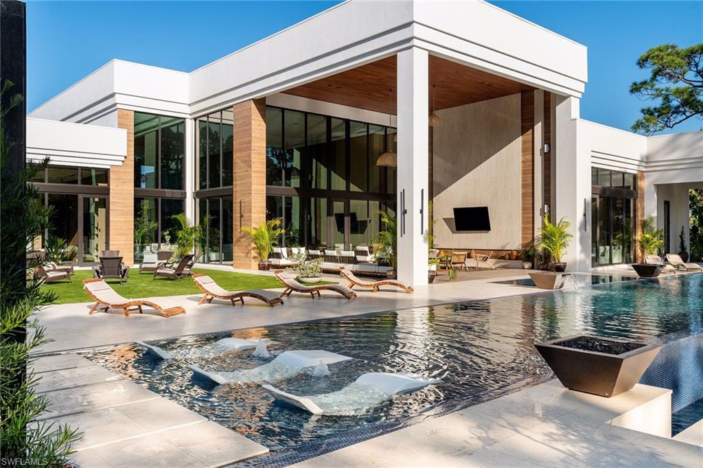 PINE RIDGE - Residential