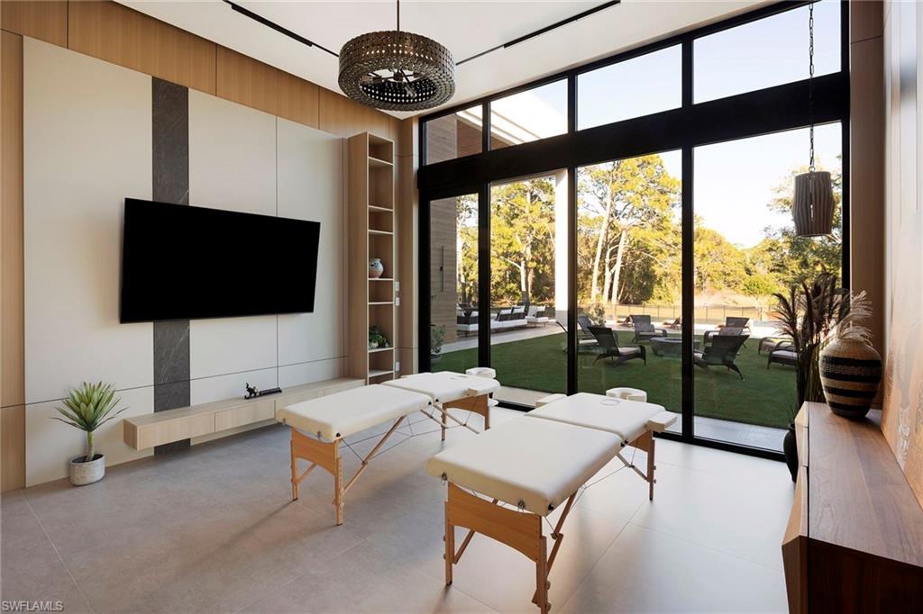 PINE RIDGE - Residential