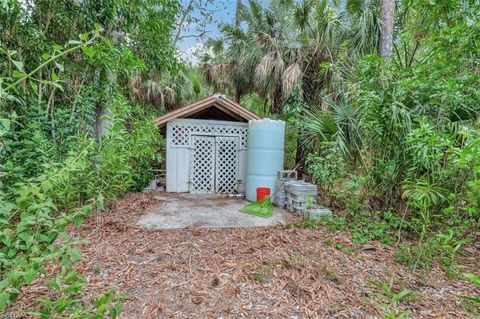 A home in NAPLES