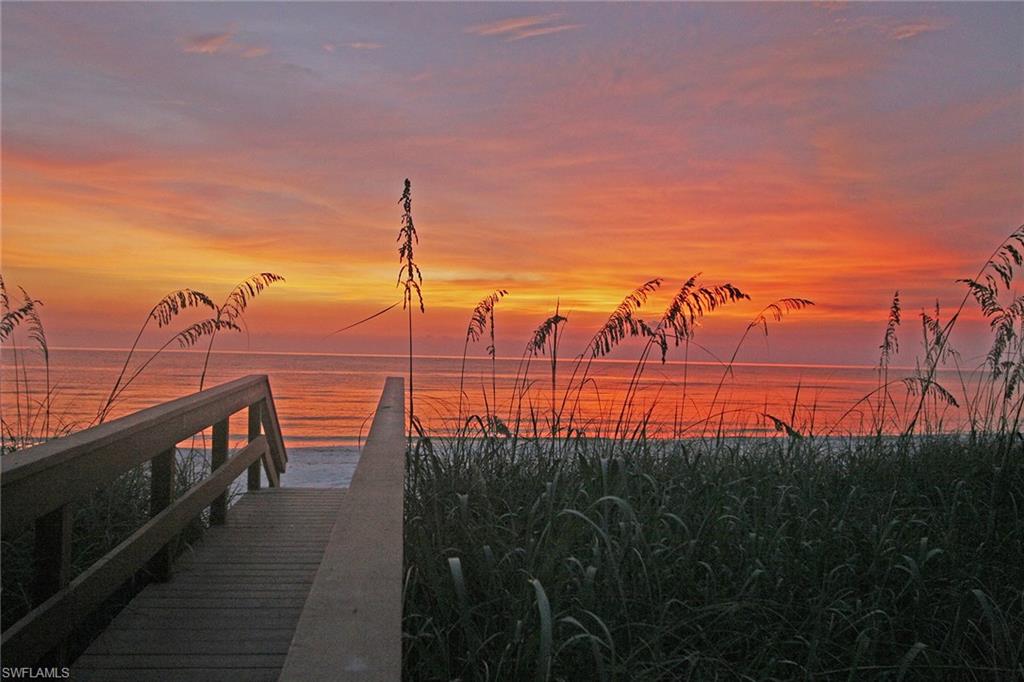 LAURENTIANS - Residential