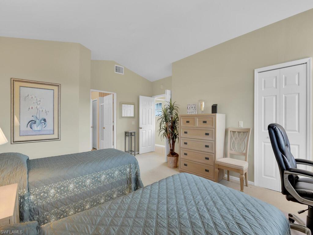 CLUBSIDE - Residential