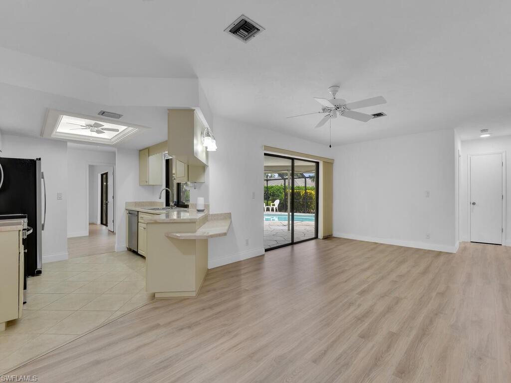 FOREST HILLS - Residential