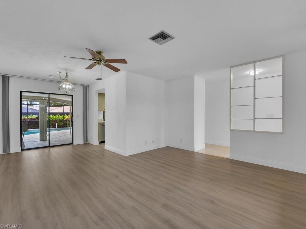 FOREST HILLS - Residential