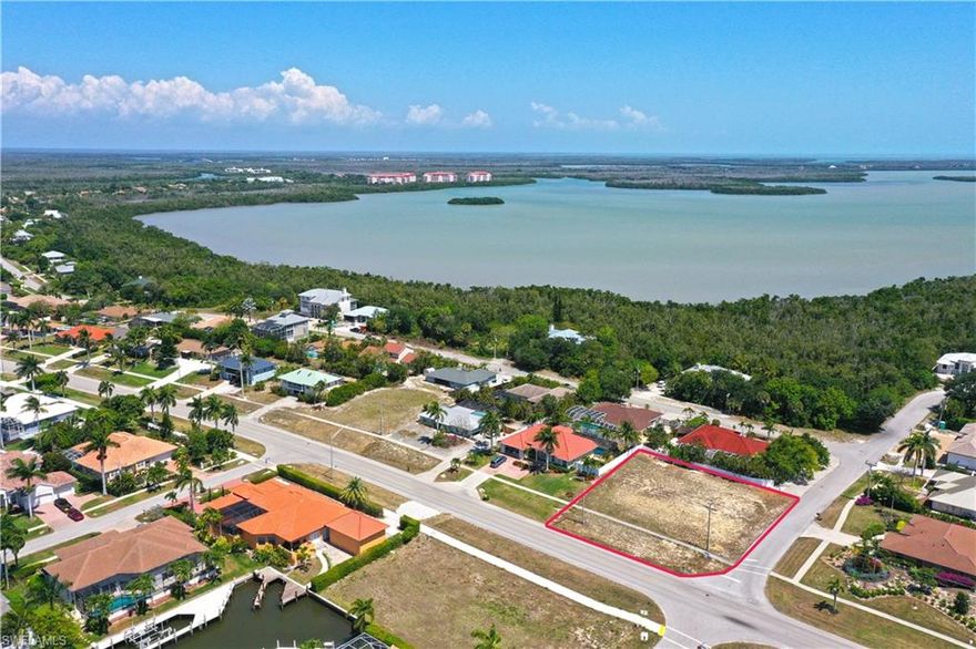 Great corner lot in the "no flood zone".  Possible water view across San Marco Road.  Walking distance to restaurants and shopping.  Fully cleared and ready to build.  Seller to pay sewer assessment.