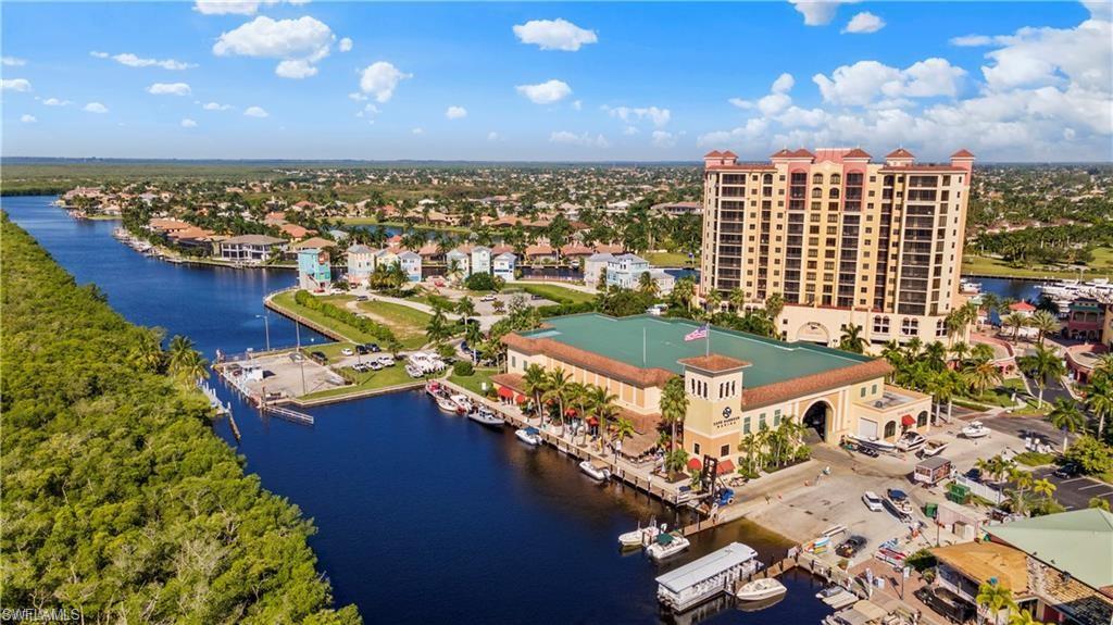 CAPE HARBOUR - Residential