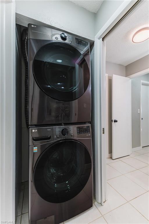 SOUTH POINTE VILLAS CONDO - Residential